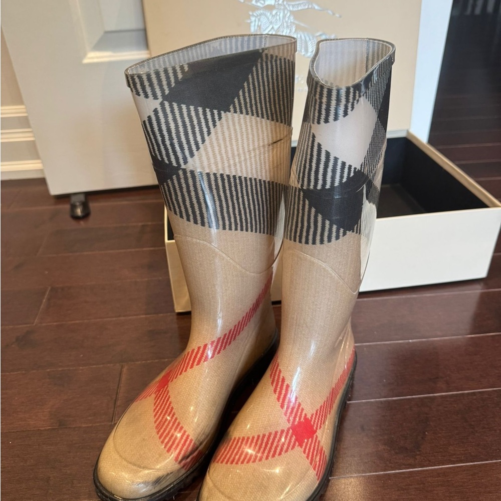 Burberry Big Scale Check Rain Boots